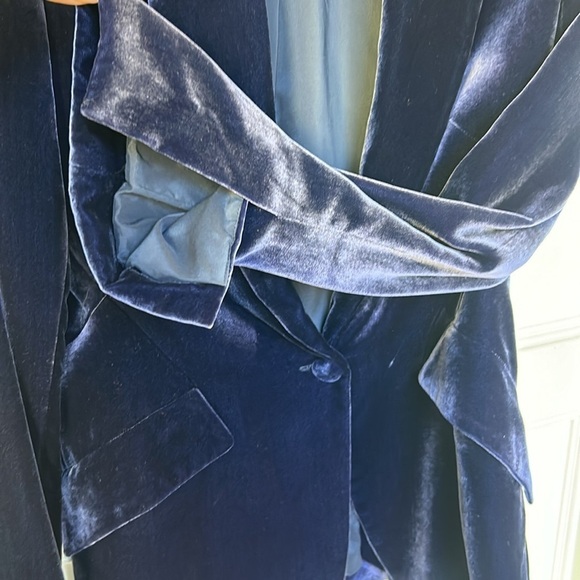 L'AGENCE Chamberlain Velvet Blazer Womens size 2 Blue color - Picture 10 of 13